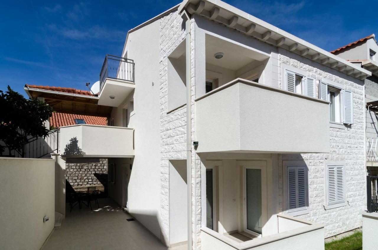 Ivan Apartment