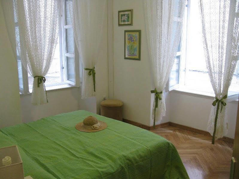 Ivan Apartman *